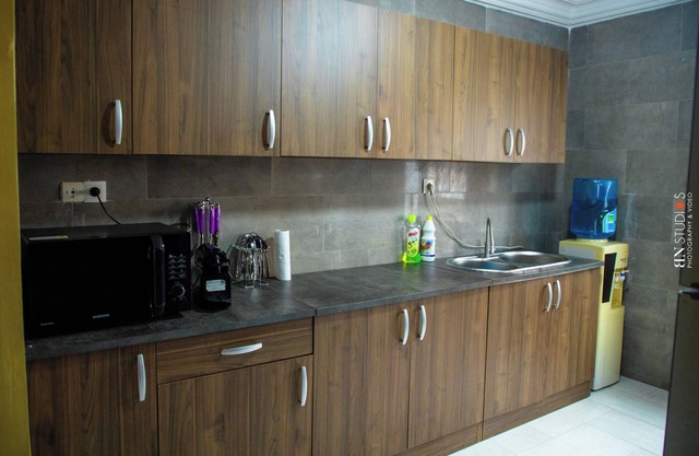 Cozy 3-bedroom condo with WiFi, AC in pleasant Dakar