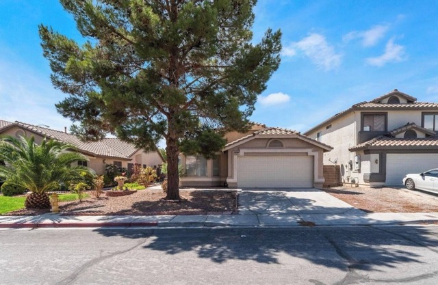 Cozy 3 bedrooms, Sleeps 8 people.4605 Possum Berry Ln. North Las Vegas NVD.89081