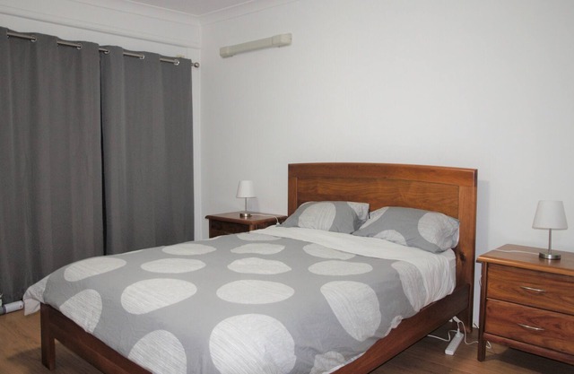 Cozy 4 bedroom house in Algester
