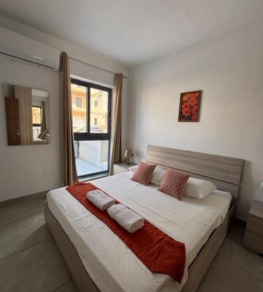 Cozy and Bright Central Room, Shared Flat