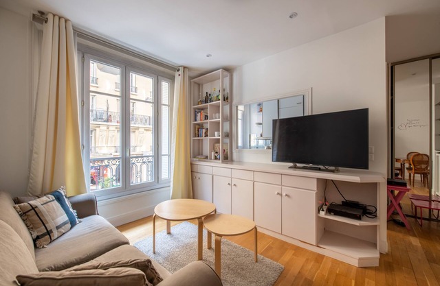 Cozy apartment in Nation-Picpus neighborhood