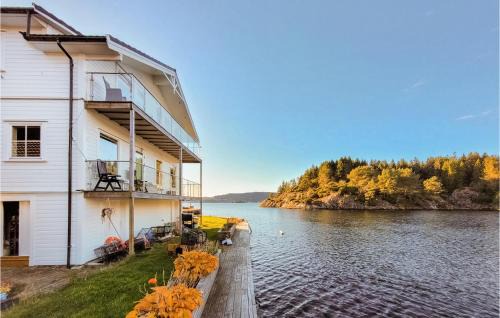Cozy Apartment In Vestre Vinnesvåg