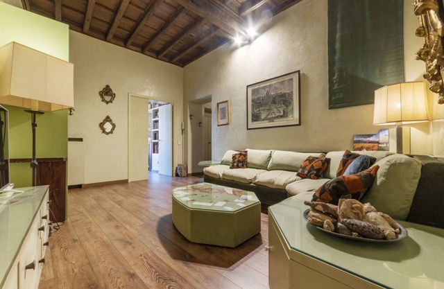 Cozy apartment located on the fourth floor of a building with a lift not suitable for the disabled. At the entrance there are two steps, as well as inside the apartment.It comfortably accommodates 3 people in 65 square meters.We are located in the heart