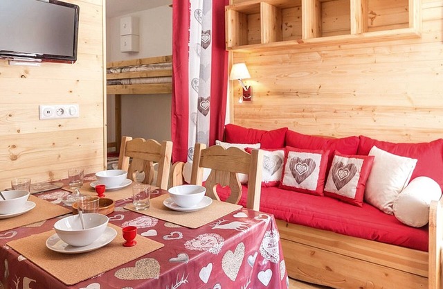 Cozy apartment with terrace, ski-in/ski-out
