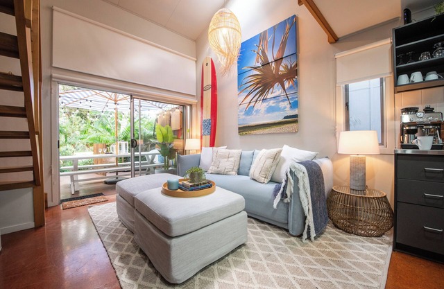 Cozy Beach Shack*Coffee Machine*Pool*1min walk to Home Beach