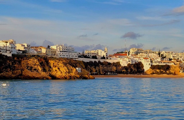 Cozy brand-new apartment in the heart of Albufeira, three minutes from the beach