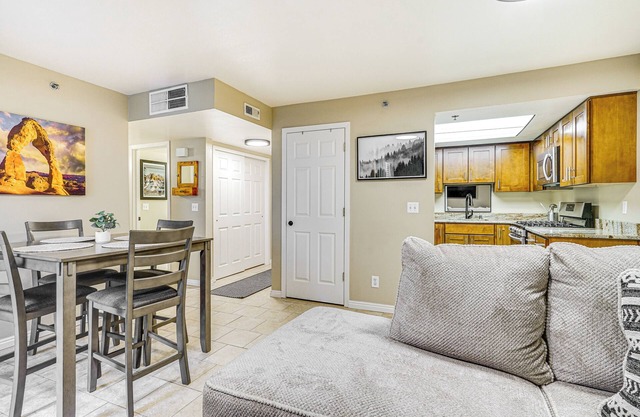 Cozy & Centrally Located SLC Condo w/Balcony!