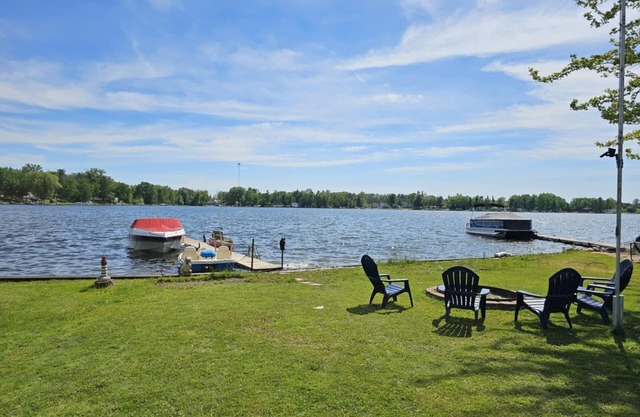 Cozy/clean 3 BR Lakefront Cottage on N Dease Lake. 50' frontage-sandy swim area.