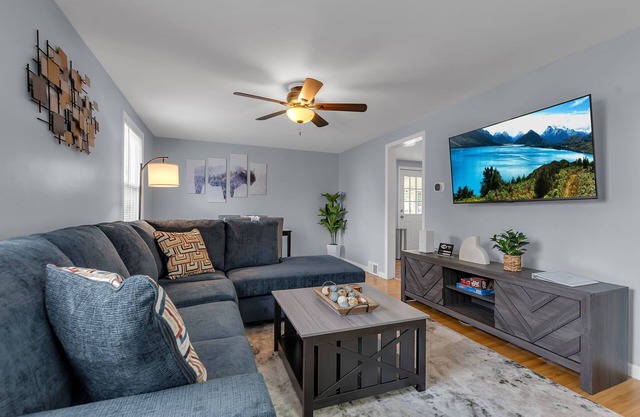 Cozy Cleveland Hill Retreat: Perfect for Family Fun or Game Day Getaways!