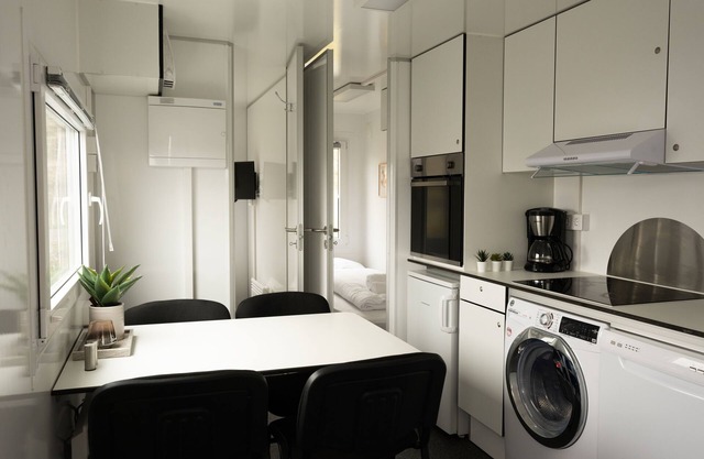 Cozy Container Rental | 3Br | 20 Min To Capital