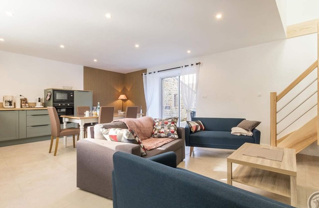 Cozy cottage near the beach with garden and pets allowed