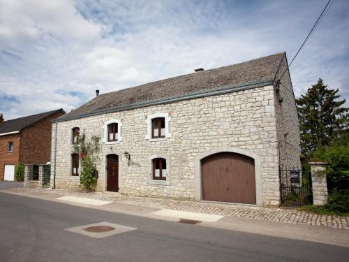 Cozy family home in Humain