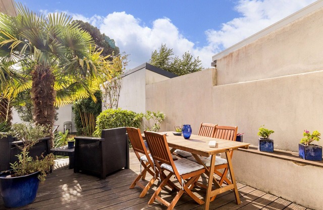 Cozy Gîte Near Guérande: 3BR, WiFi, 1km to Shops, 2km to Beaches, Private Parking & Garden