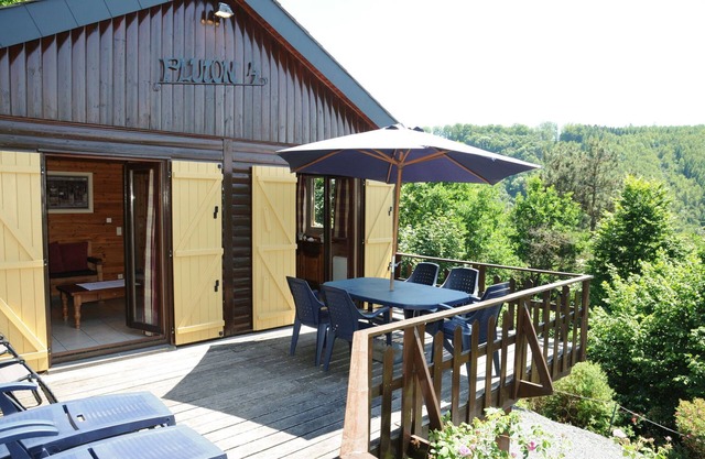 Cozy Holiday Home in La Roche-en-Ardenne with Sauna