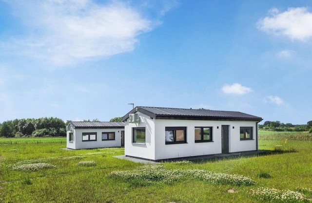 Cozy home in Bedzino with WiFi