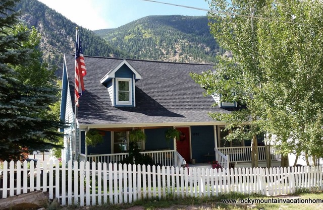 Cozy home in Georgetown with gigabit internet, hiking, skiing, & a cool train!