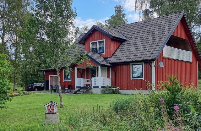 Cozy home in Hestra with WiFi