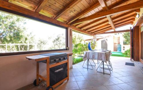 Cozy Home In Torre Dei Corsari