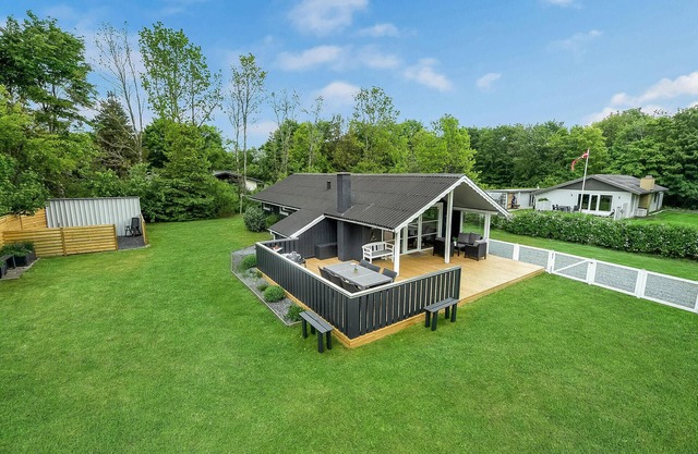 Cozy home in Toftlund with kitchen