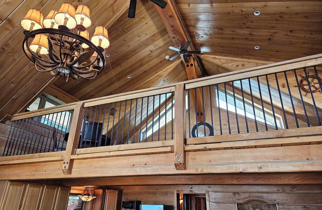 Cozy Lakefront Retreat at Lac La Nonne