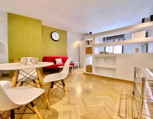 Cozy Malasaña - Estudio con balcón en el centro, AC
