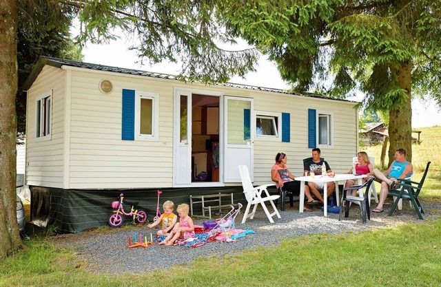 Cozy mobile home with terrace, in the Ardennes