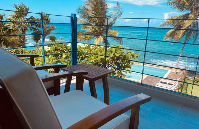 Cozy Seaside Condo Perfect for a Relaxing Getaway