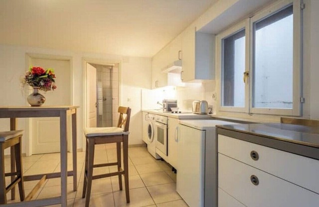 Cozy studio in tranquil Chêne-Bougeries with WiFi