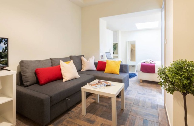 Cozy Studio near City Center
