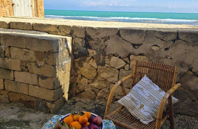 Cozy two-story house in the center of Marzamemi and 100 meters from the sea