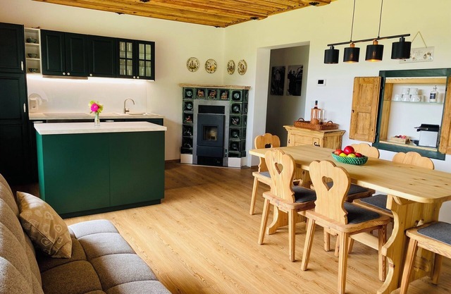Cozy vacation home with fireplace - surrounded by wine & forest in Western Styria