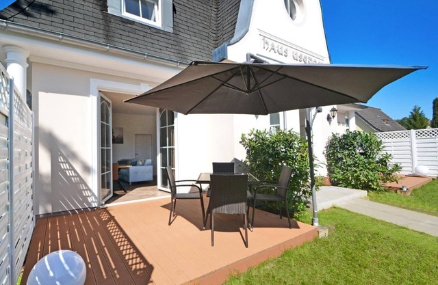 Cozy vacation apartment in Koserow with terrace - only 350 m to the beach - House