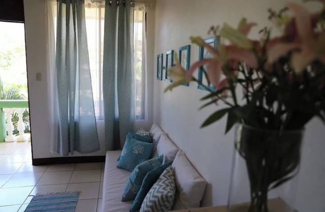 Cozy Well-Lit Apartment for Female Solo Travelers
