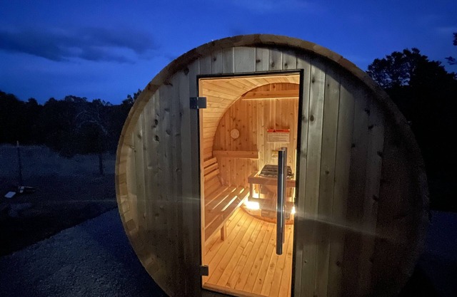 Cozy Yurt Getaway Nestled in the beautiful east mountains of Cedar Crest/Tijeras