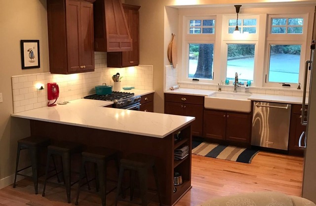 Craftsman Style in the Heart of Cannon Beach!