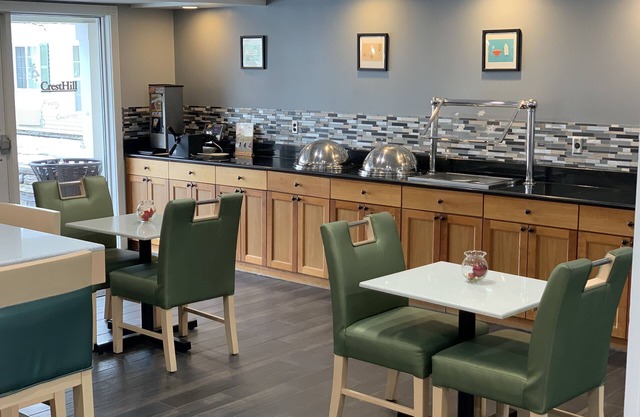 Cresthill Suites Syracuse