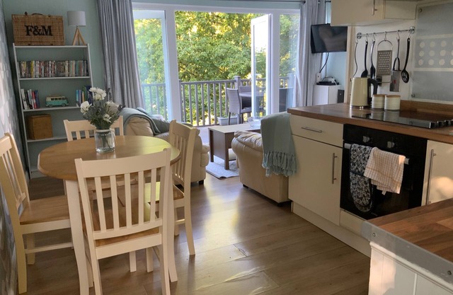 Crib Goch Cozy Dog-friendly Cabin Retreat