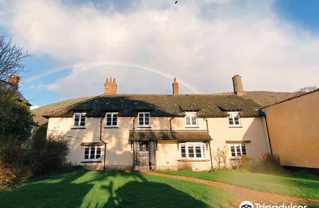 Cross Lane House