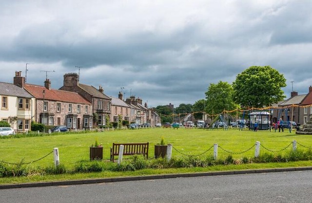 Cross View, Norham
