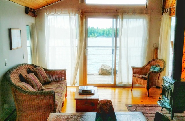 Crow Bay Cottage-Ontario, private, waterfront cottage with pontoon boat