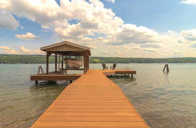 Crystal Waters - Enjoy Beautiful Sunrises on Keuka Lake!