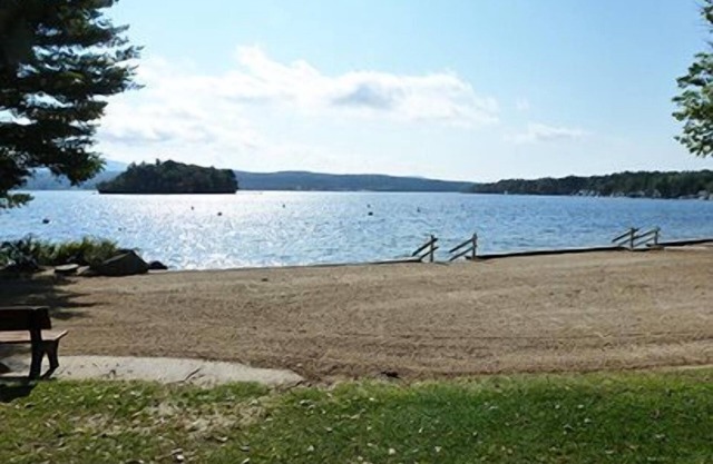 CUN9Bf - South Down Shores Lake Winni Beach Access