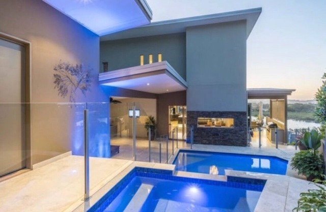 Currumbin Coastal Luxury Retreat with pool, spa, theatre room and stunning views