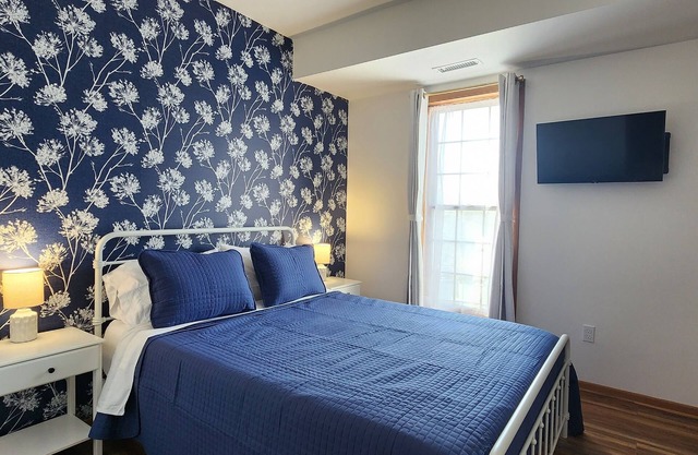 Cute apartment with view of Lake Michigan located downtown Port Washington, WI.