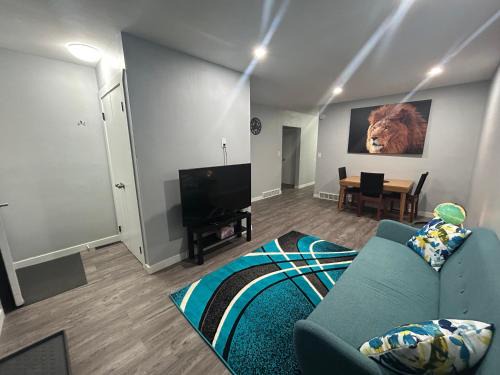 Cute Highland Park Entire Unit A