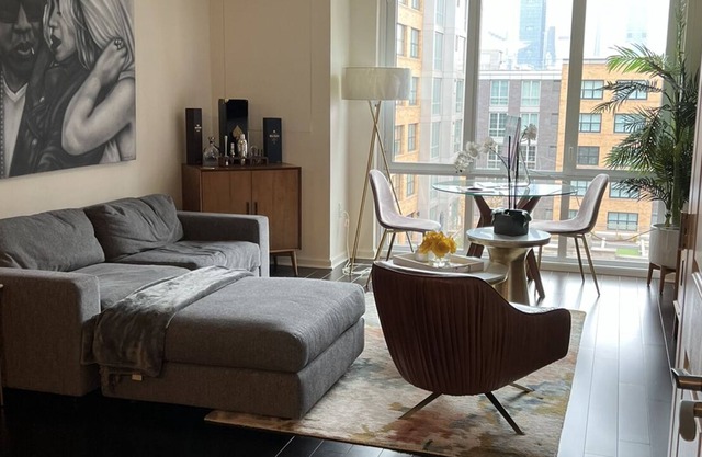 Cute Jersey Apartment by the Pier in Weehawken