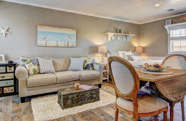 Cutest cottage in all of Port A! Brand new! Walk to the beach!