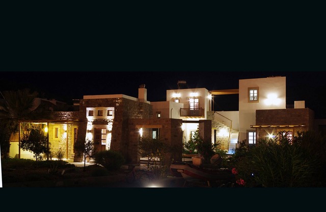 Cycladic-style house near the sea with splendid views of the Chora.