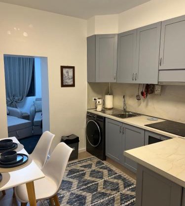 D&D Apartments