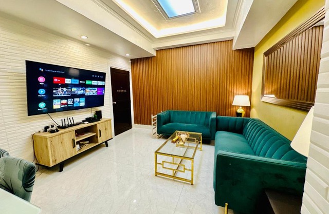 D2 of 2: 53-Sqm 1-Bedroom Condo